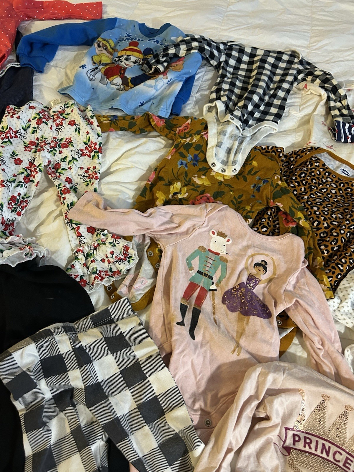 LOT Of Girls Toddler Clothes 18-24 Months / 18 Pieces