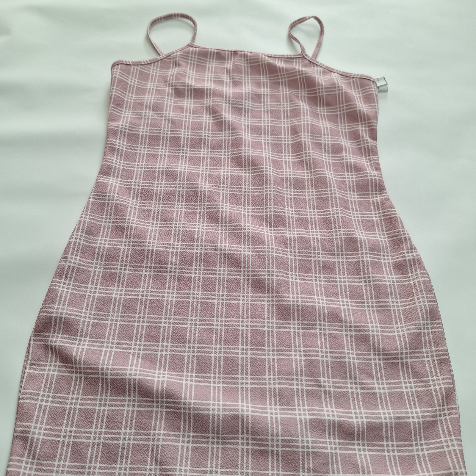 Mixed Lot Of 29 Woman&rsquo;s Size Medium Spring Summer Clothing Tank Tops And Shorts