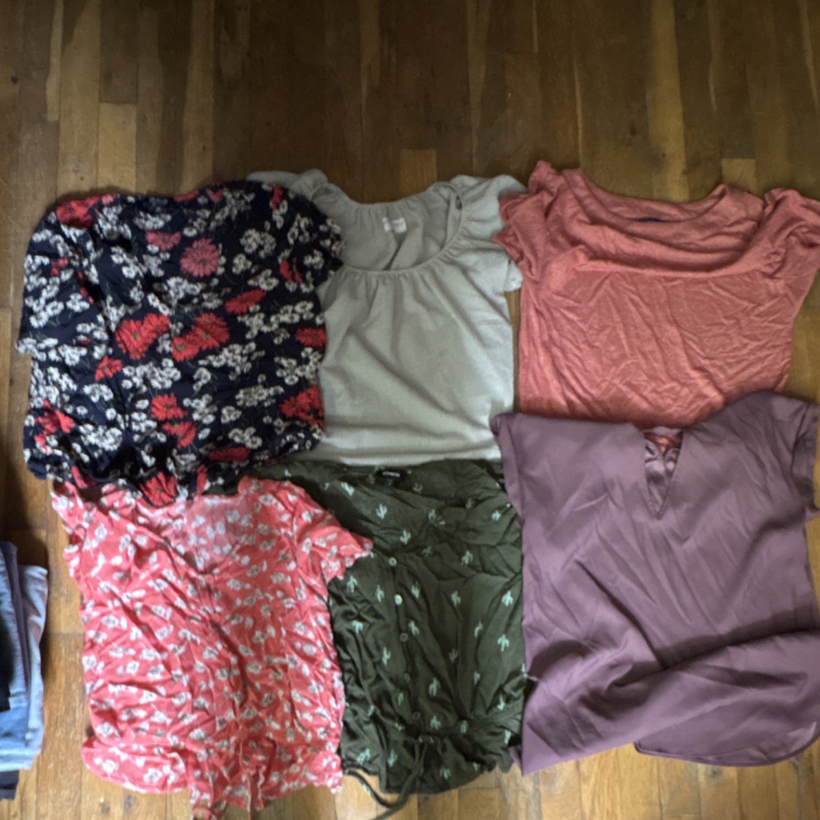 Women&rsquo;s Multicolor Casual Pullover Blouses Lot, mostly small/medium
