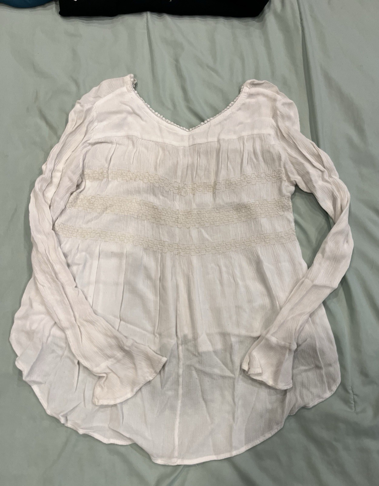 Women’s Clothing Bundle S/M – Tops, Dresses, Sweaters & Scarves (13+ Pieces)