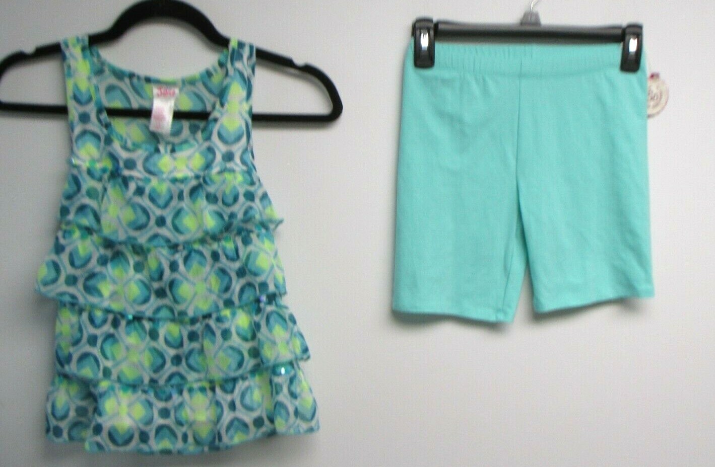 GIRLS SIZE 12SUMMER/SPRING HUGE CLOTHING LOT# 20, JUSTICE, MUDD AND MORE