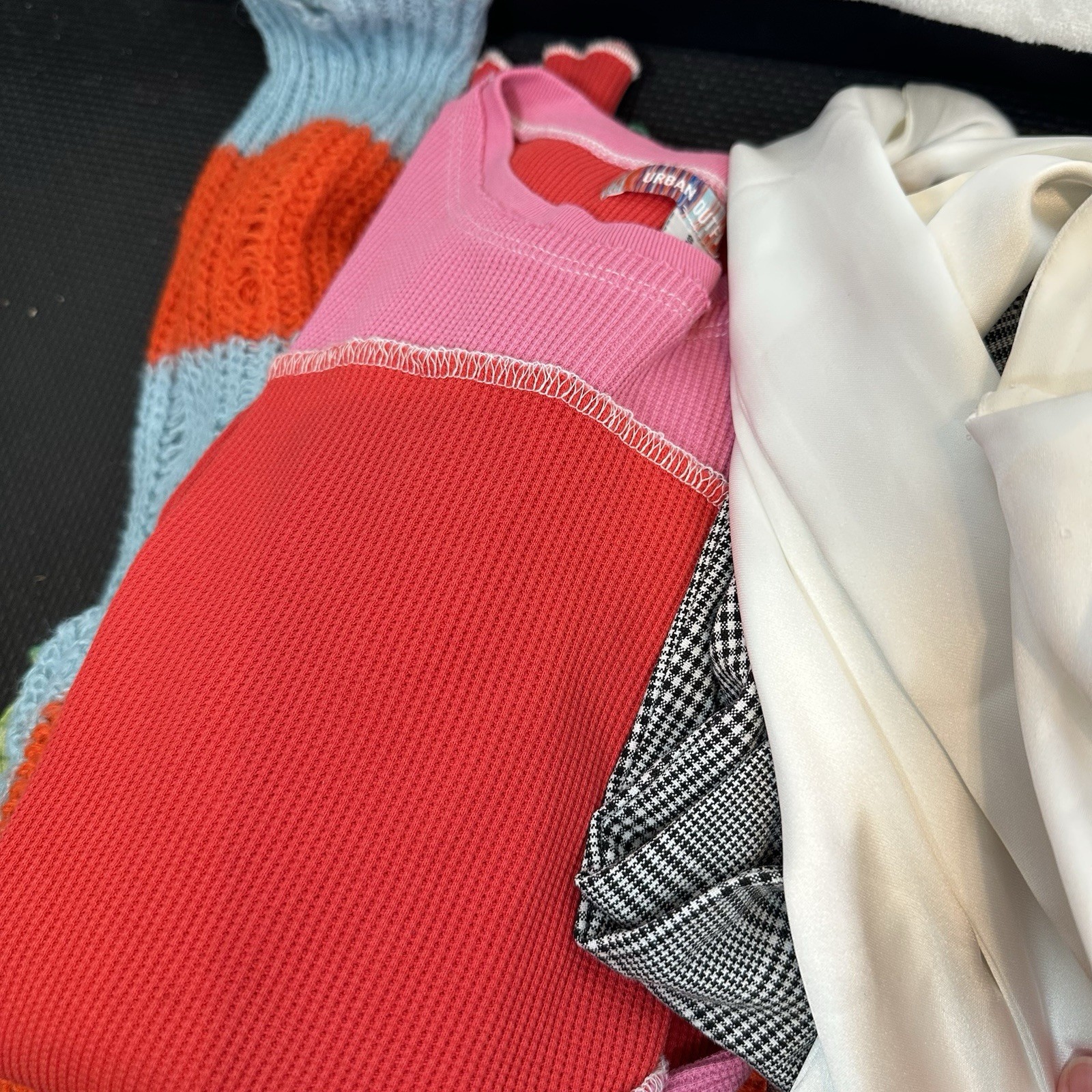 Urban Outfitters Zara Clothing Whole Sale 31 Piece Lot Womens Various Sizes