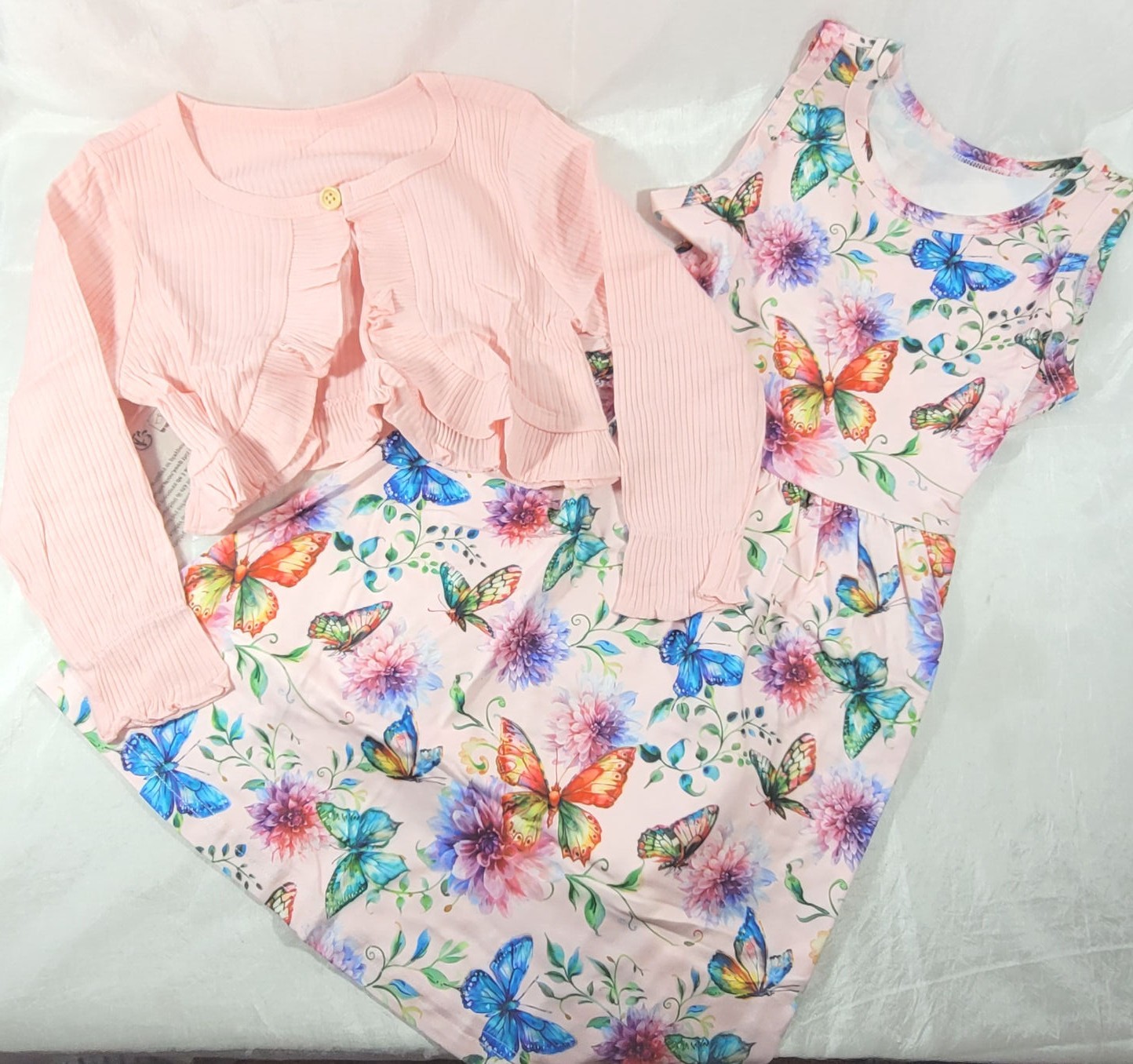 LOT: 18Pc Baby Toddler Girl&rsquo;s Clothes – Old Navy, Cat & Jack, Carters – 2T-4T