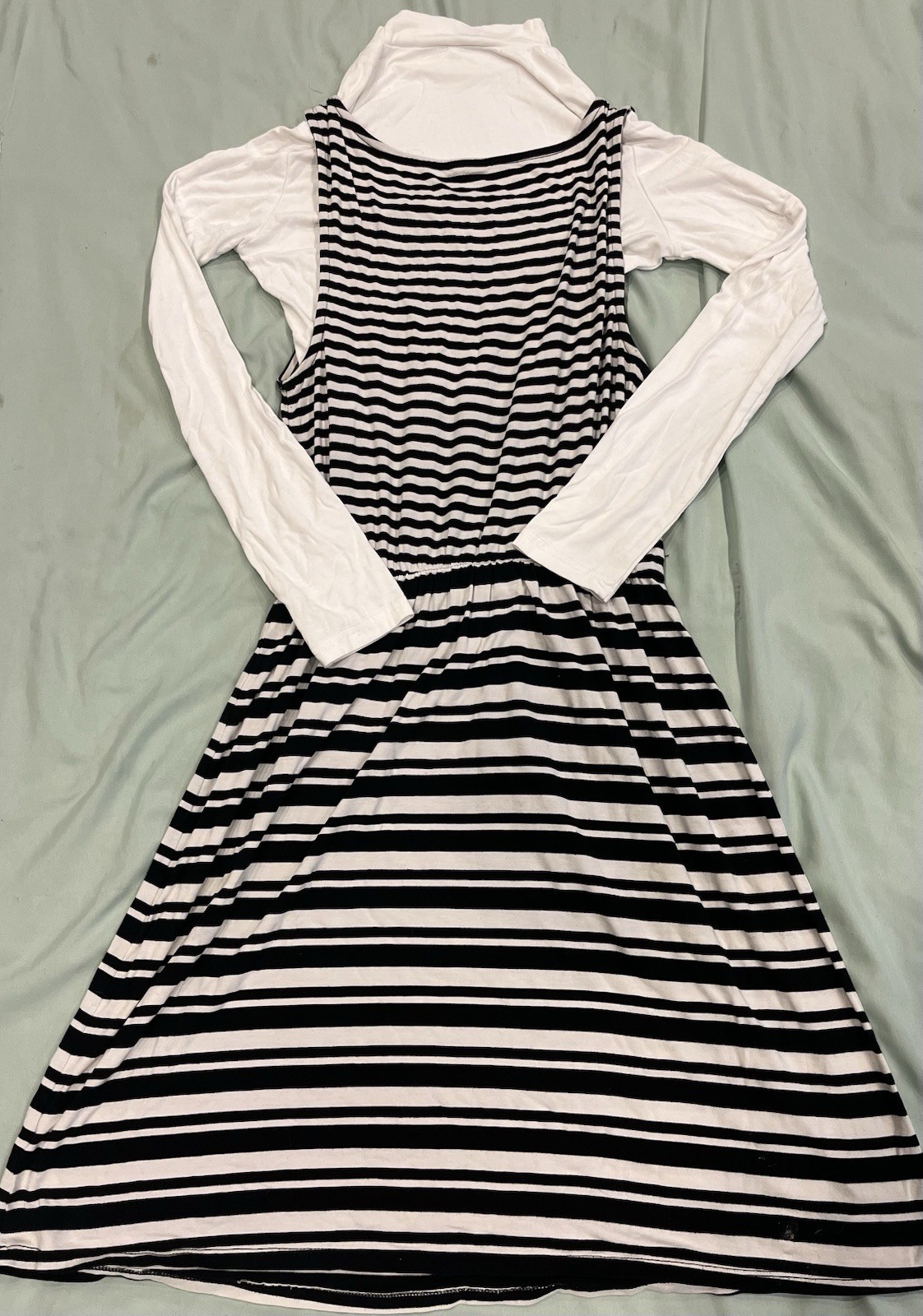 Women’s Clothing Bundle S/M – Tops, Dresses, Sweaters & Scarves (13+ Pieces)