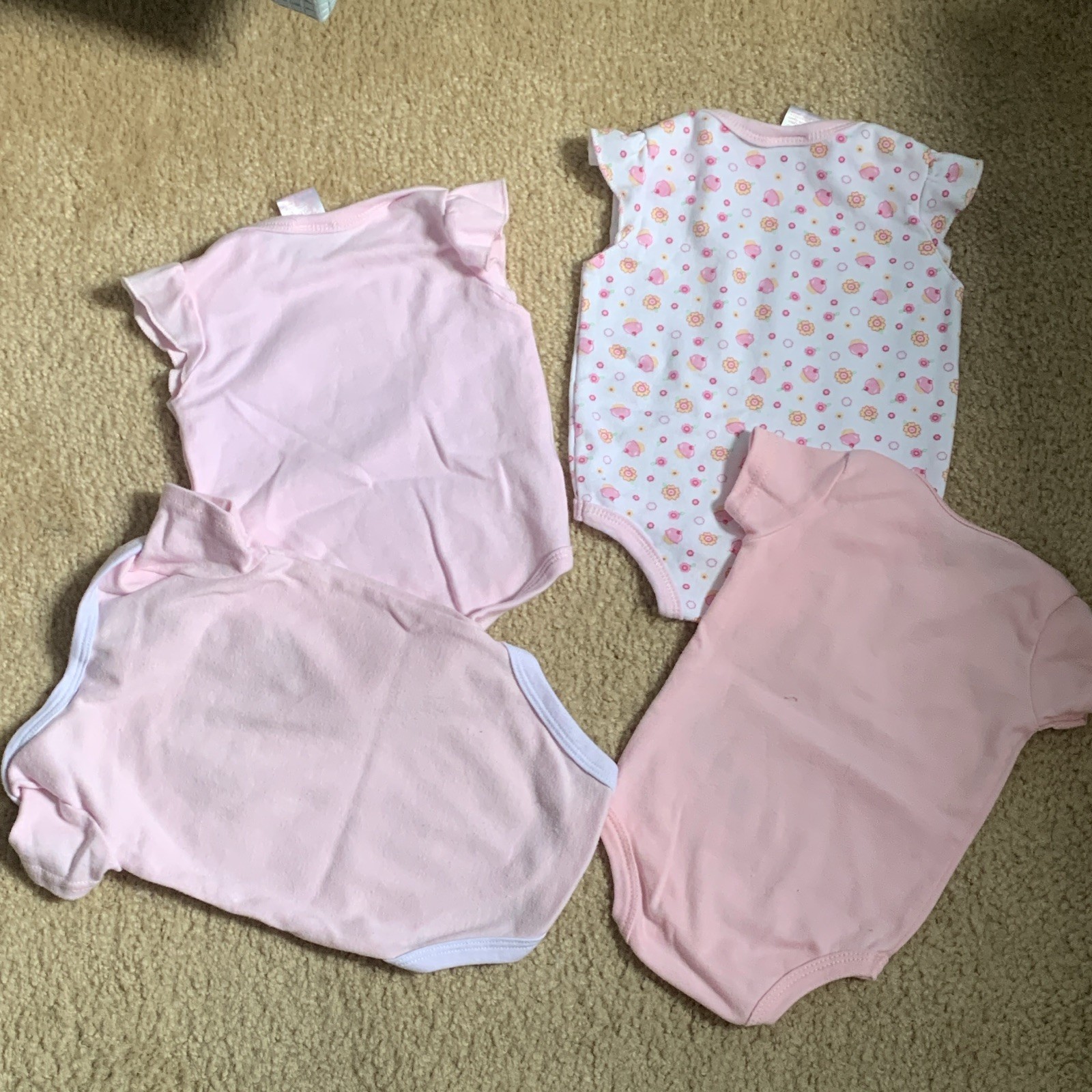 Baby Girl Lot of 4 Pink & White Cotton Floral Bodysuits 0-3 and 3-6 mo