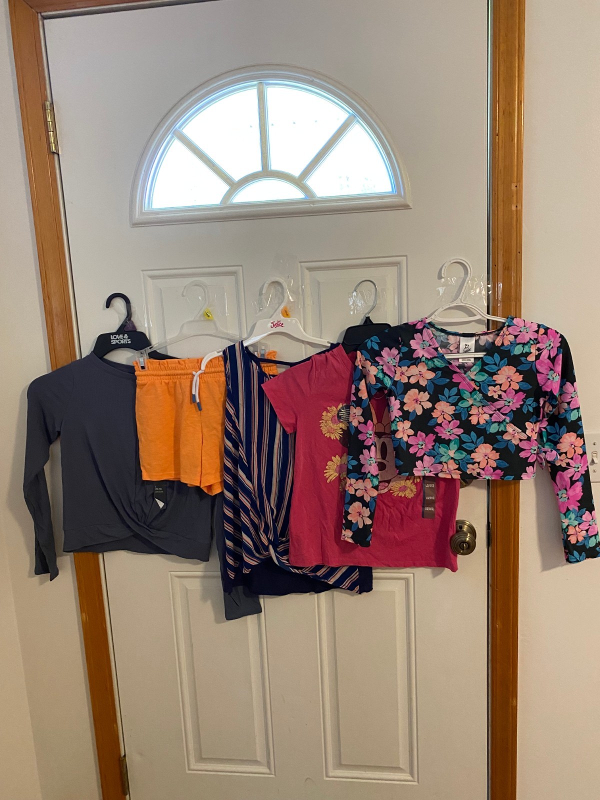BRAND NEW LOT OF 5 GIRL&rsquo;S SIZE 10-12 CLOTHING