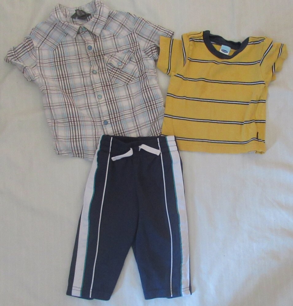 Baby Boy lot of 3 H&M, Old Navy, Circo size 12-18 months