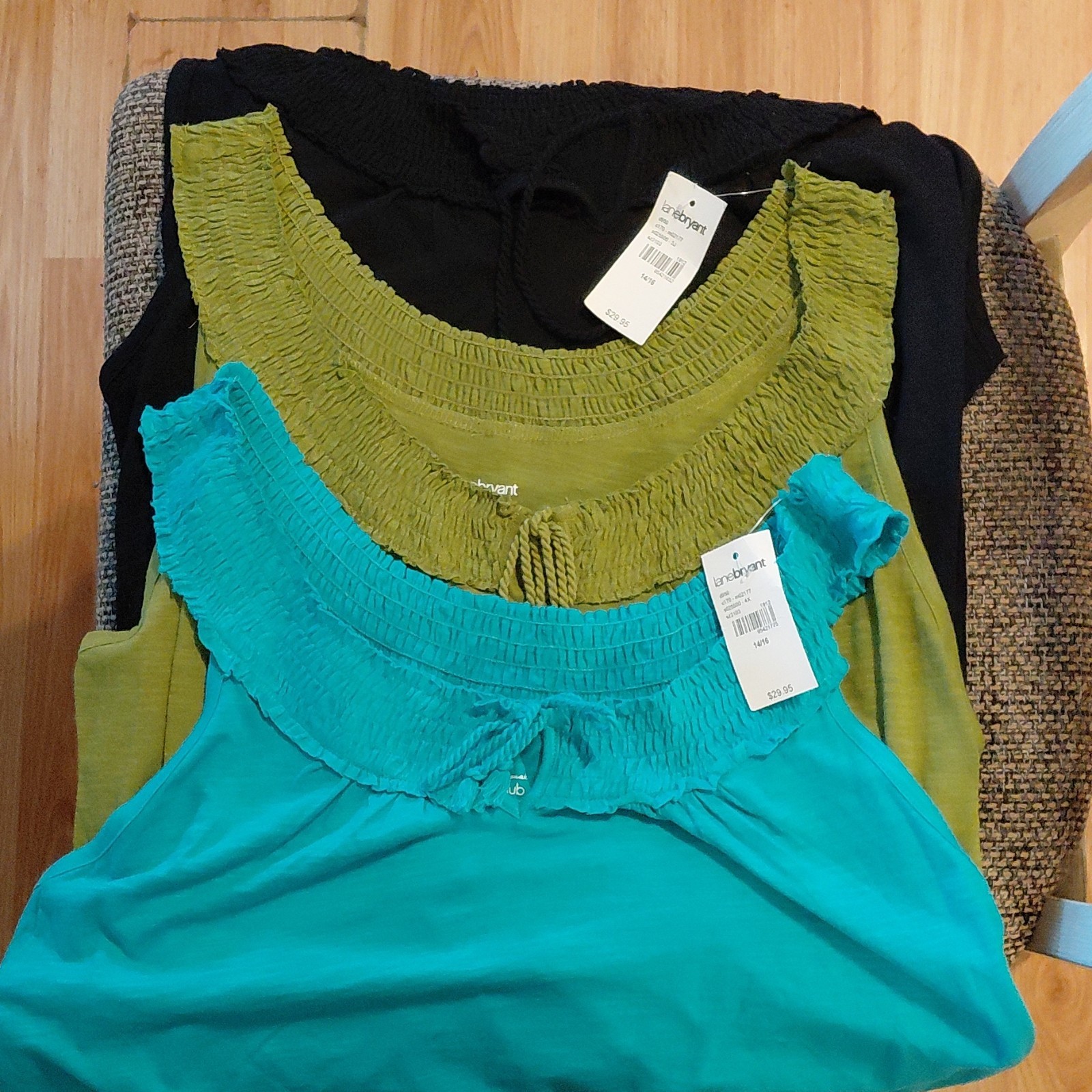 Lne Bryant Sleeveless Tops Lot 2 Size 14/16 Green Blue Black Solid 3 For $10