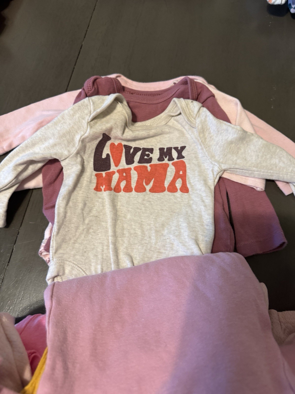 15 long sleeve Bodysuit lot 0-3 Months