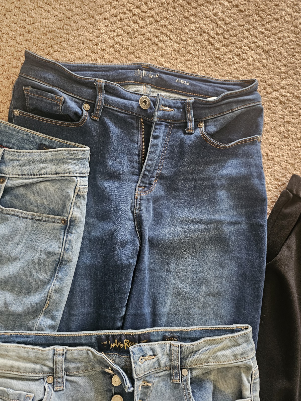 Lot Of 12 Pcs Women Clothing Medium Size 8 Petite Jeans, Tops, Dresses