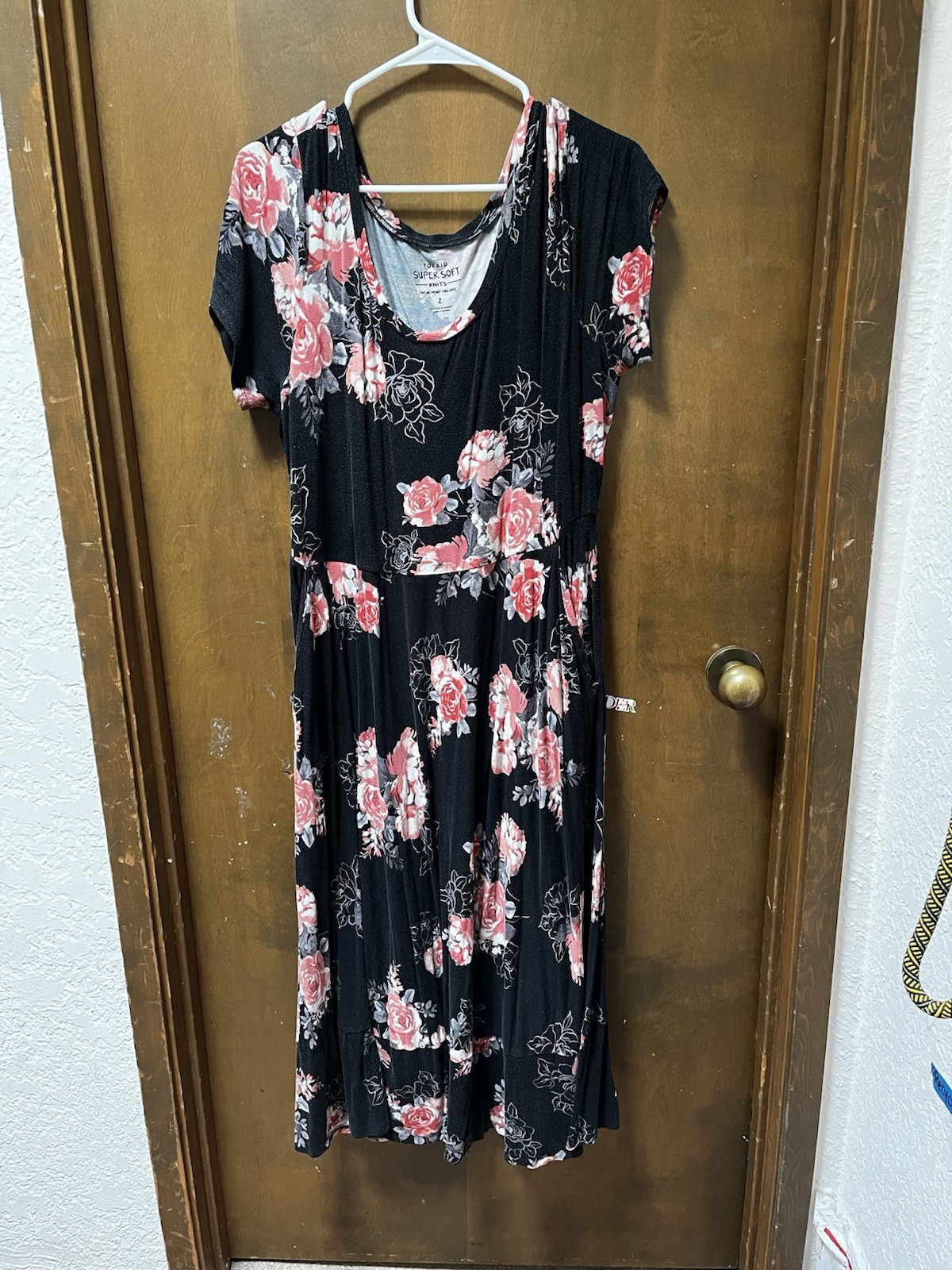 TORRID LOT OF 3 TOPS SIZE 1 and 1 DRESS Size 2
