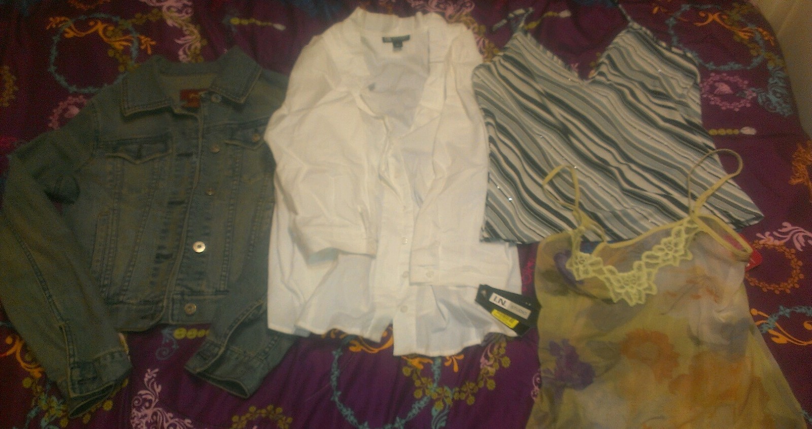 WOMENS CLOTHING LOT OF 4 NAME BRAND*EXPRESS, PAPAYA* DENIM JACKET, BLOUSE*NEW*