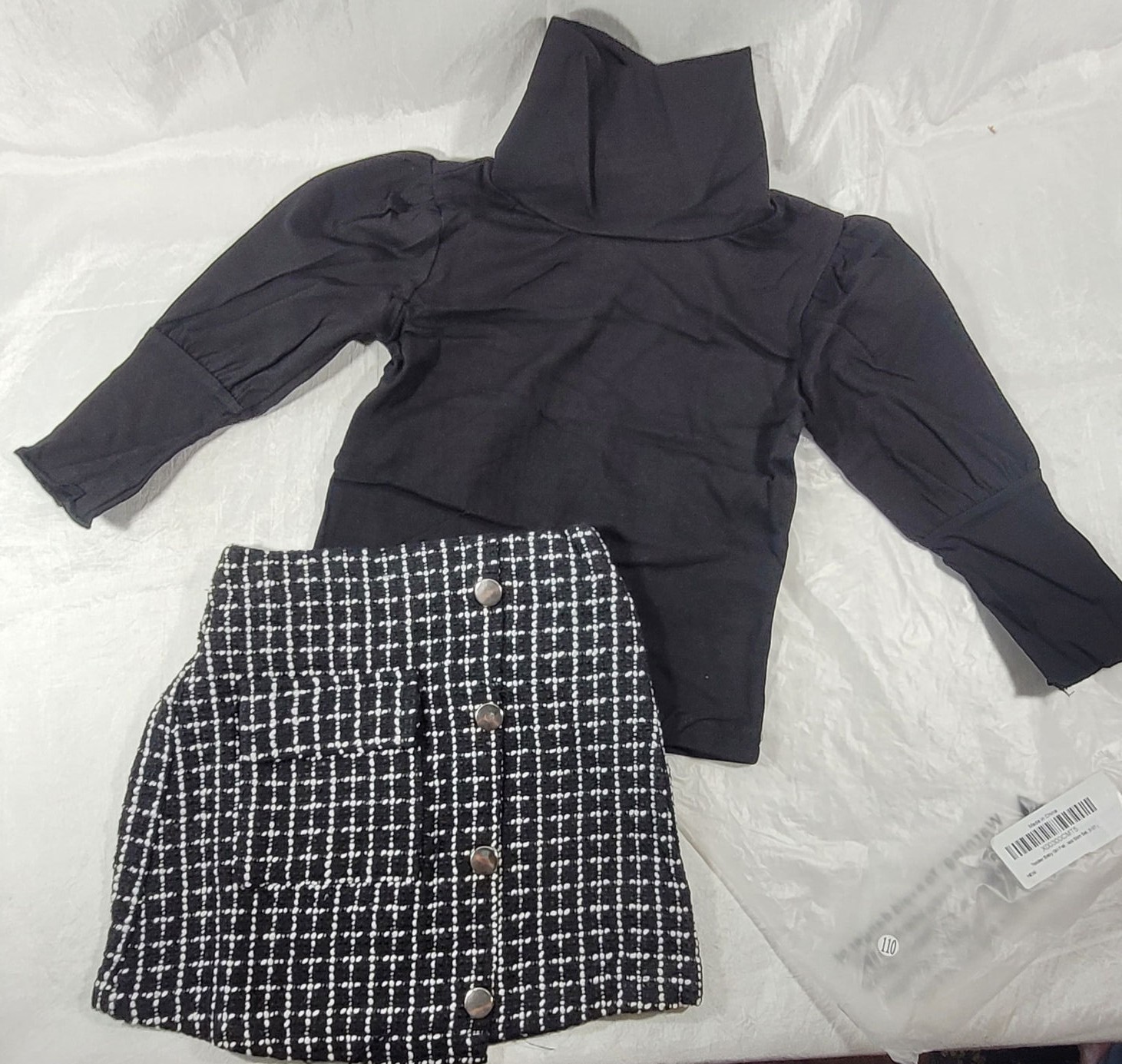 LOT: 18Pc Baby Toddler Girl&rsquo;s Clothes – Old Navy, Cat & Jack, Carters – 2T-4T