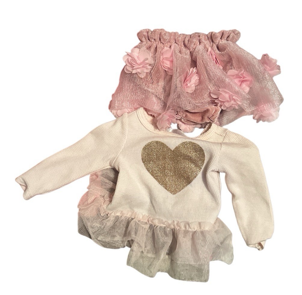 Lot Of 26 Pieces Mixed Baby Girl Clothing Size 0-6, 3-6, 6-9 Months Mixed Brands