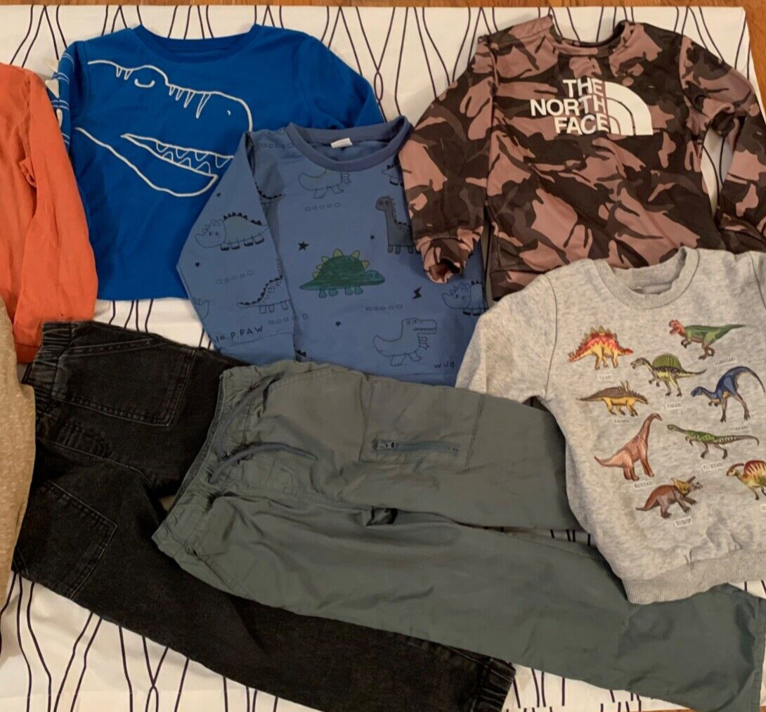 Lot of 10 pieces clothes dinosaurs boy 5 year The North Face camo sweatshirt B2