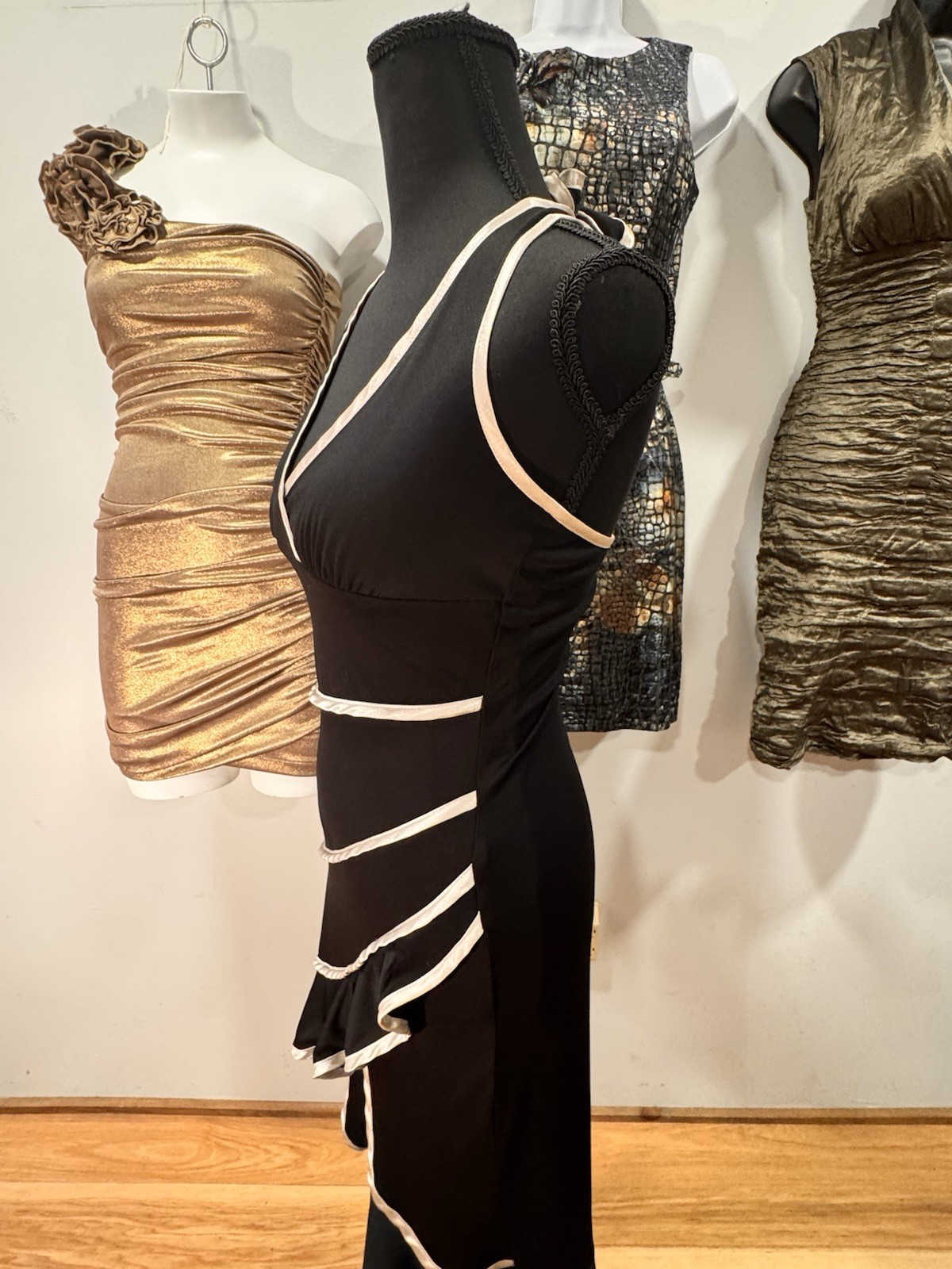 Le Belle, Muse, Nicole Miller Collection Women’s Dress Lot 4 Black/Gold 4/6/S