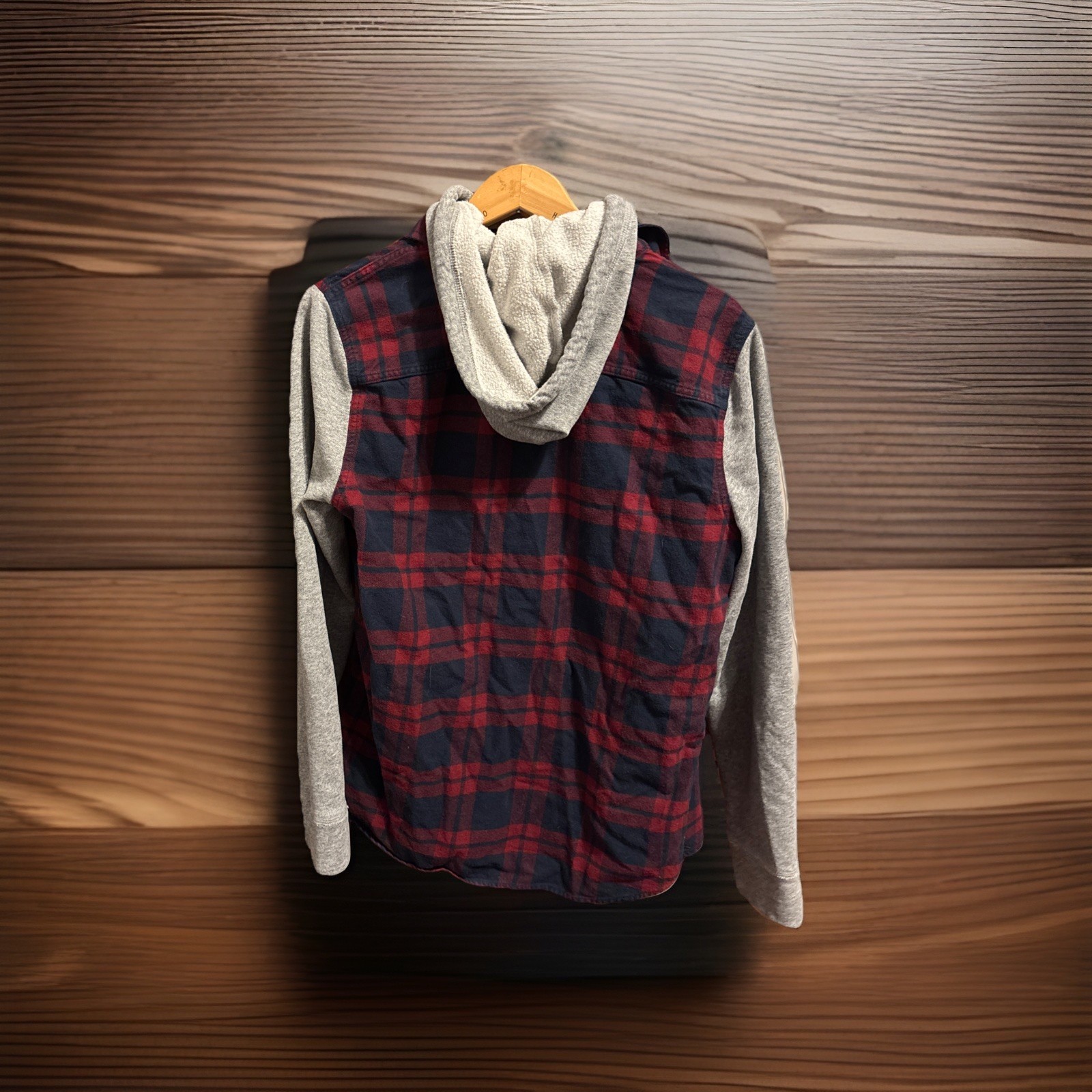 Hollister Lot Men’s Size Medium Logo Crewneck Must Have Flannel Shirt Jacket