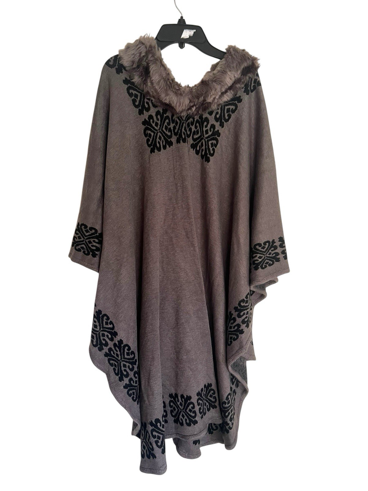 WHOLESALE LOT OF 12 SOFT & BEAUTIFUL Tribal Sweater PONCHOS Asst Colors NWT