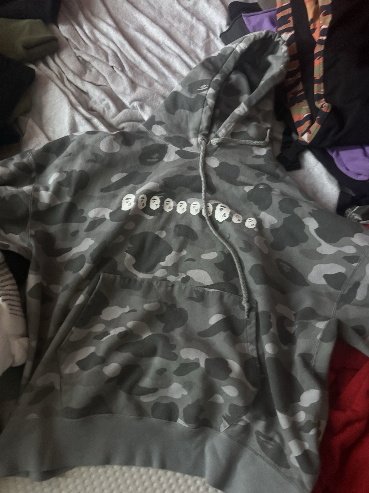 Mixed Brands Streetwear Lot Graphic Tees Hoodies Jackets Logo Print Mixed Size