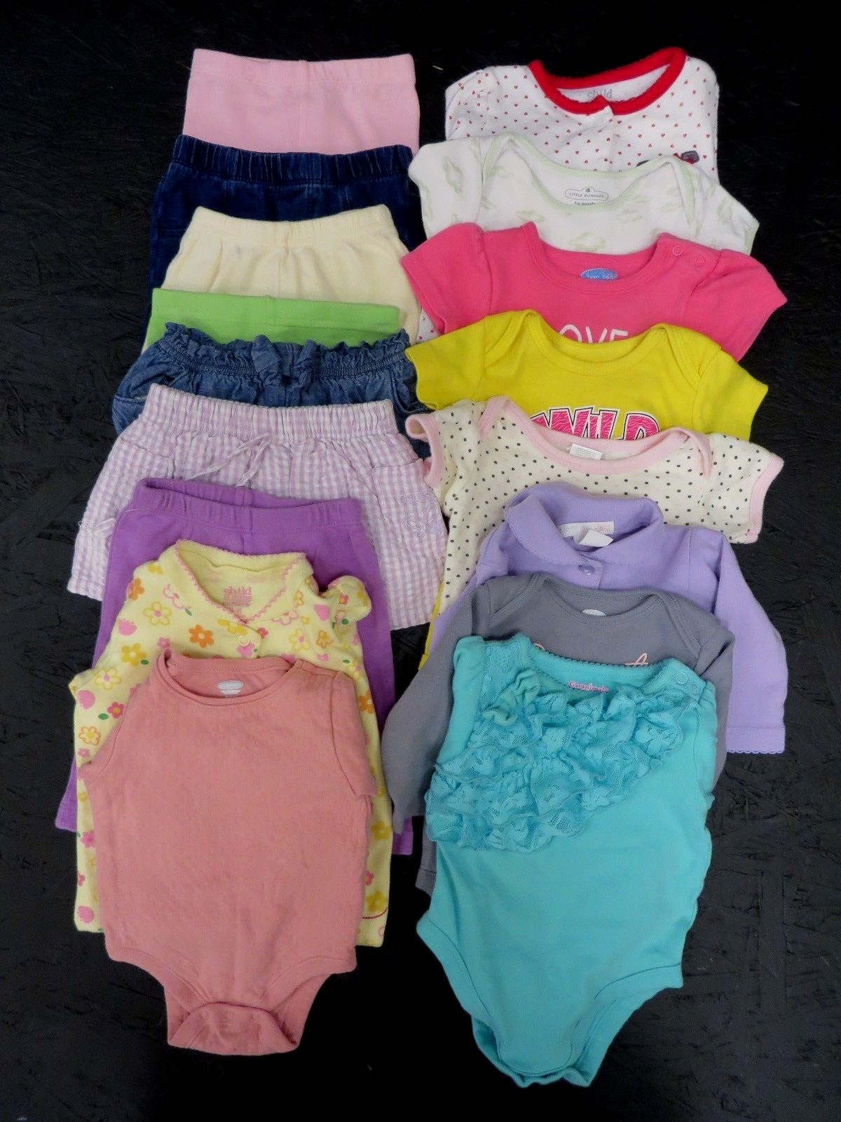 GIRL&rsquo;S CLOTHING LOT,Size-3-6 months (17 Items)