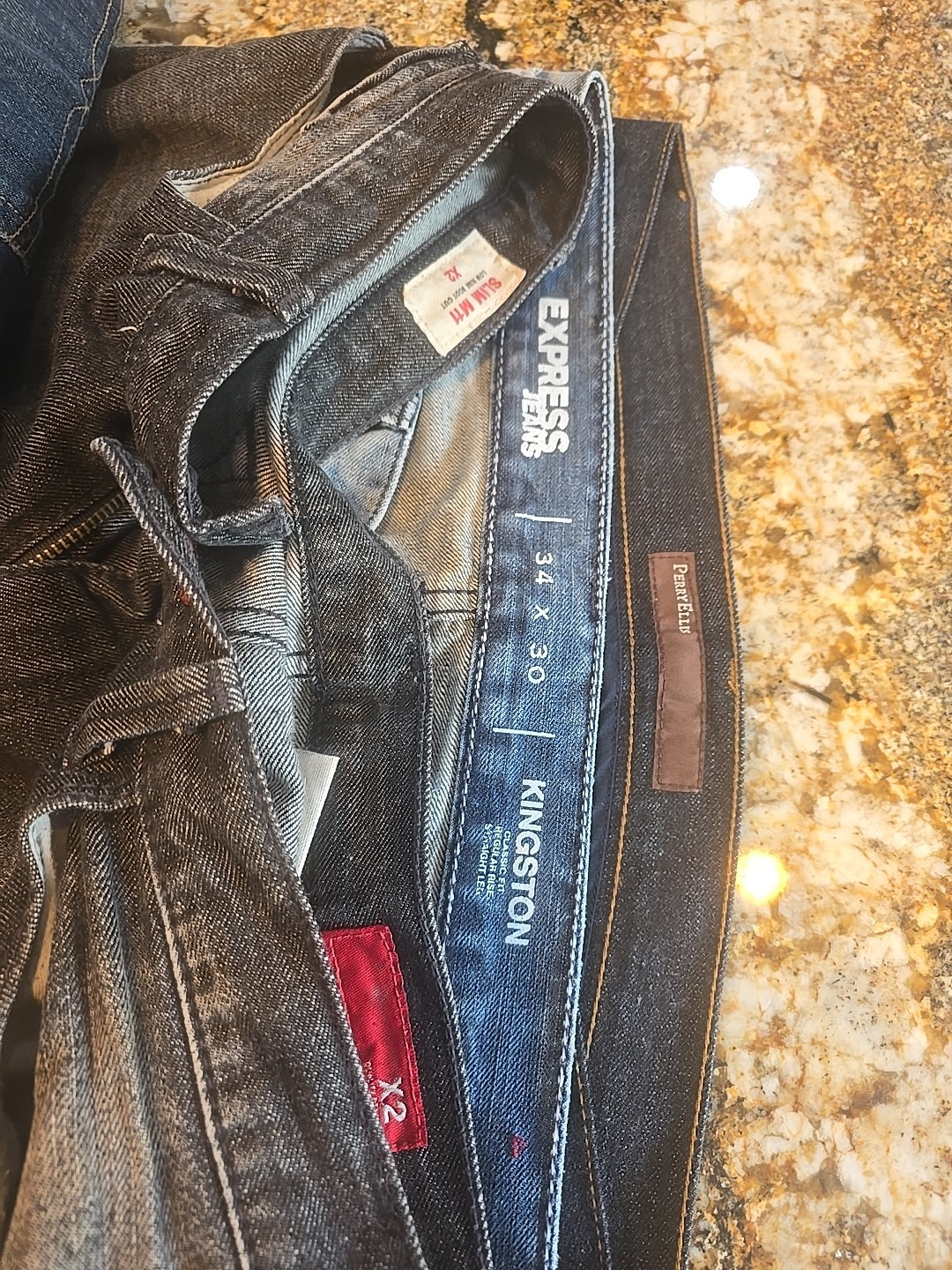 Wholesale Lot 17 Men&rsquo;s Jeans Mixed Sizes BKE, Levi&rsquo;s, Express & More Mid 2000s