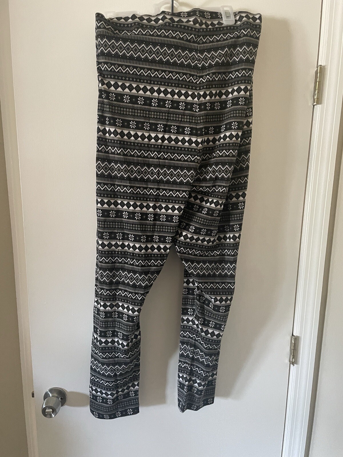 Mixed bulk clothing haul for woman’s (includes shirts, dresses etc) 200$+ value