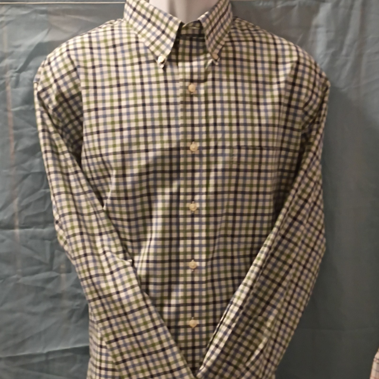 Jos. A. Bank Traveler&rsquo;s Collection Men&rsquo;s L 3-Pack 100% Cotton Check Shirts