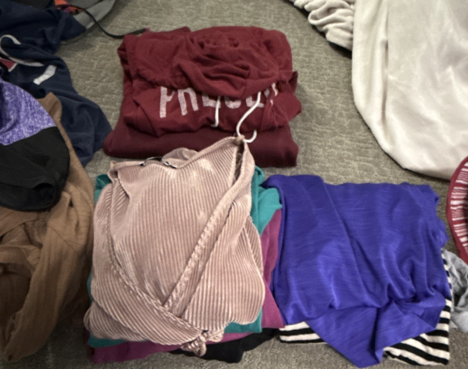 Nike women Mixed Clothing Lot Graphic Print Sherpa Multicolor All Season