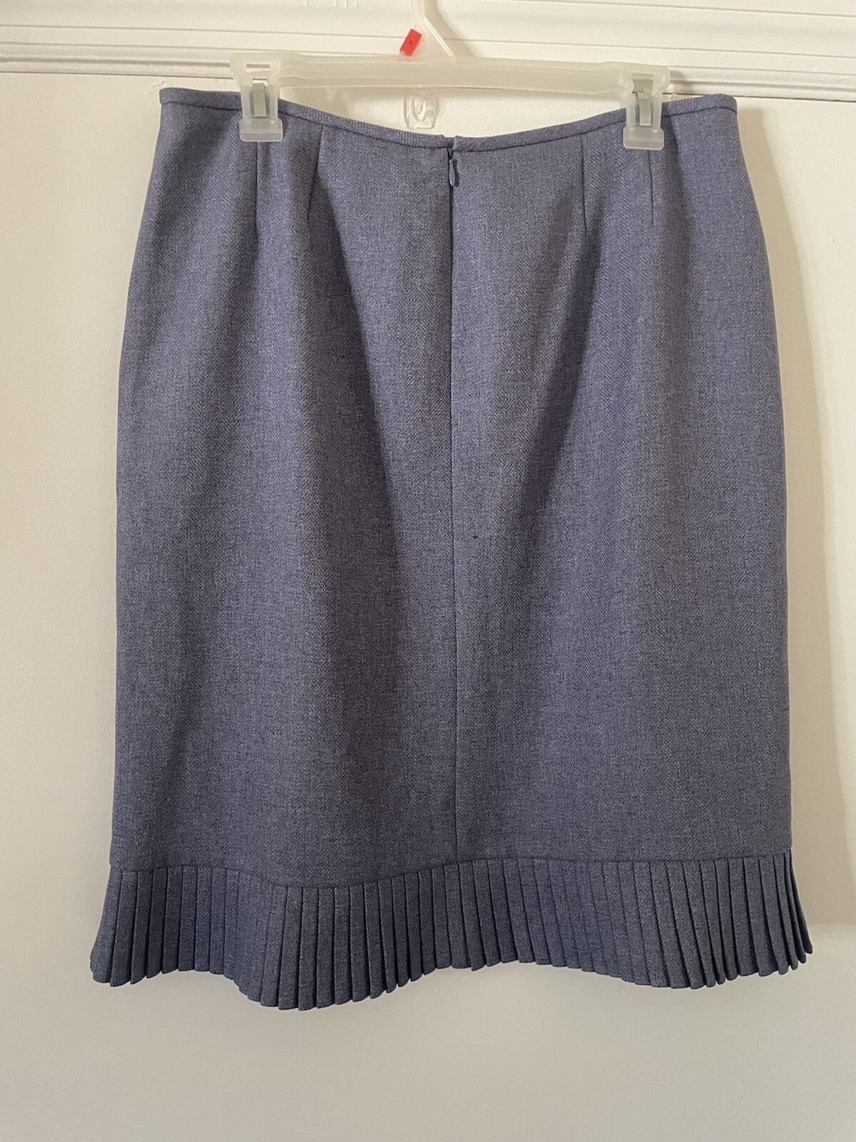 Mixed bulk clothing haul for woman’s (includes shirts, dresses etc) 200$+ value