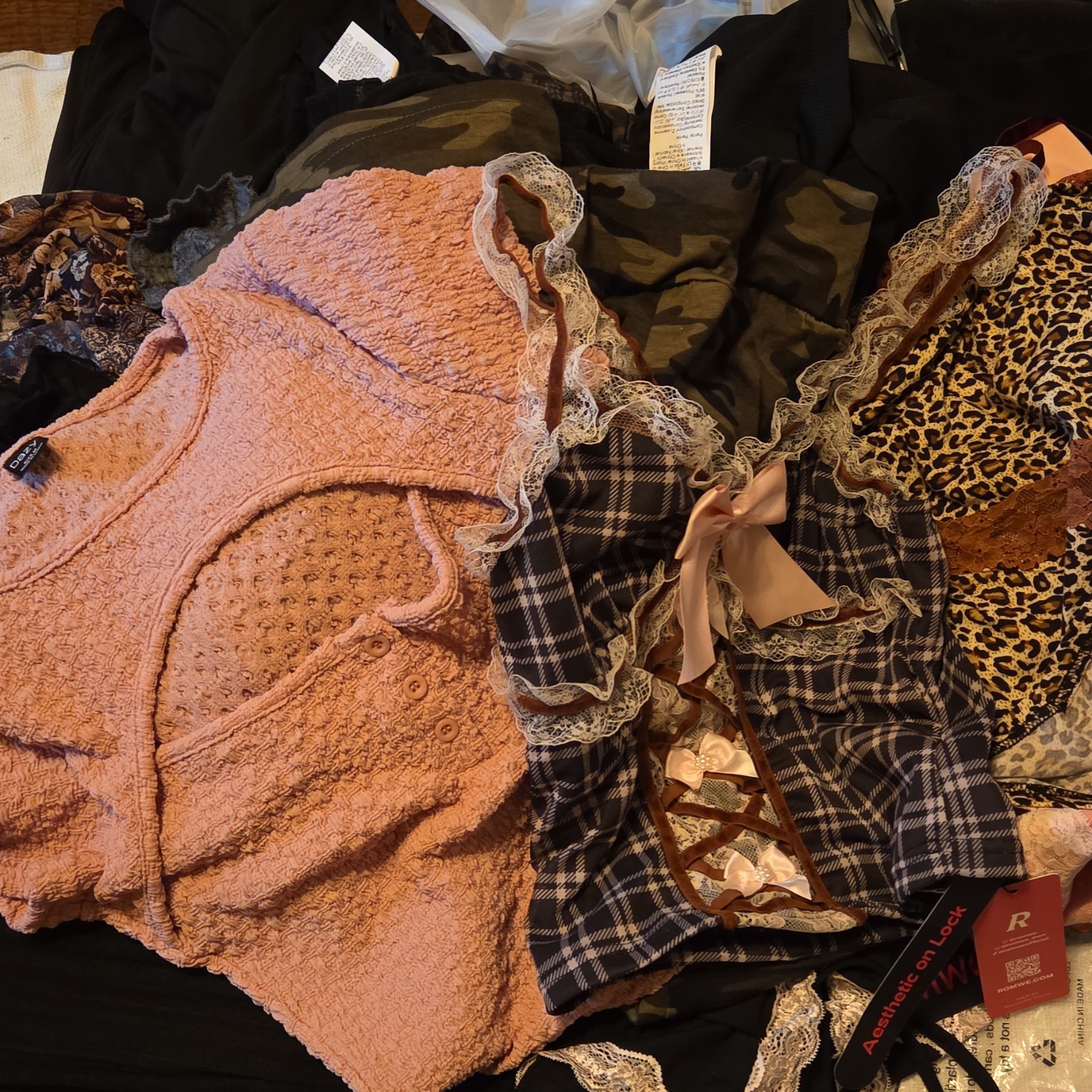 Shein 26 Piece Lot NWT & NWOT, Dazy, ROMWE, Bohemelia, Friful, etc. Small/medium