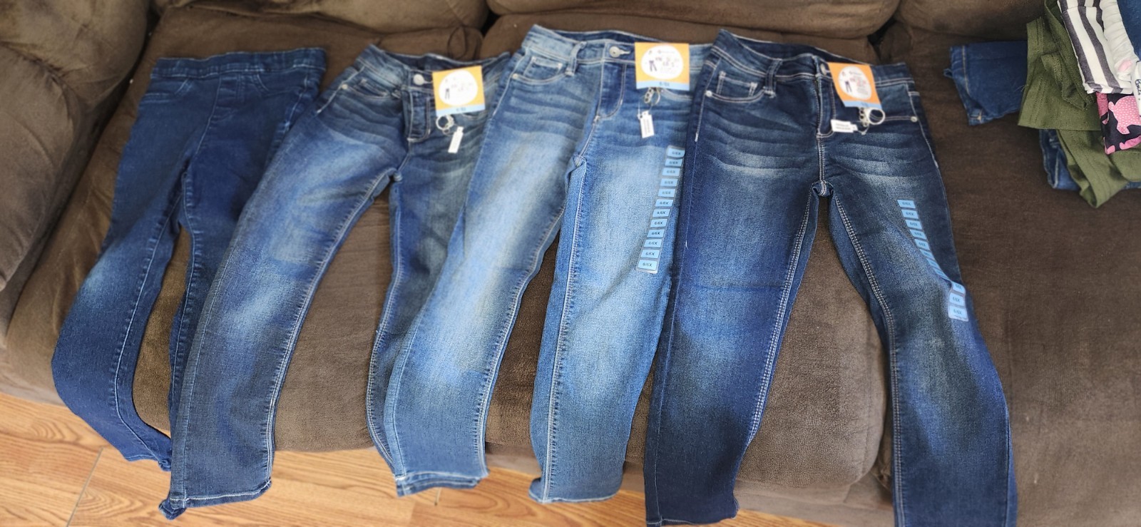 Lot of 4 Girls Jeans Size 6 6x KINDEGARDEN AND LEVI&rsquo;S 3 NEW WITH TAGS
