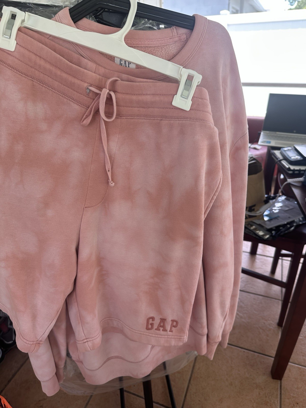 GAP Mixed Lot Tie-Dye Sweatshirt & Shorts Set L + Jeans 36×32 + Oxford Shirt