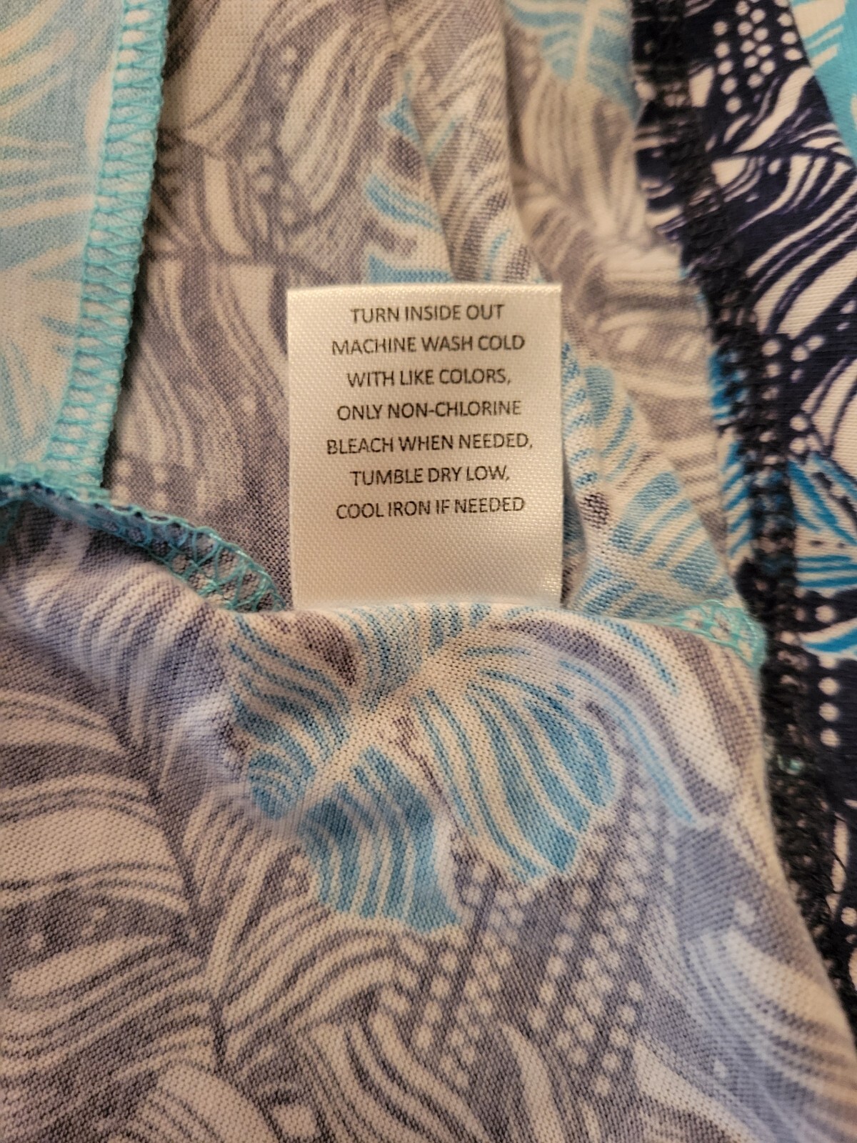 PALM GROVE PETITE SIZE PL TURQUOISE/BLUE PRINTED TOP STUDDED STRETCH LIGTWEIGTH