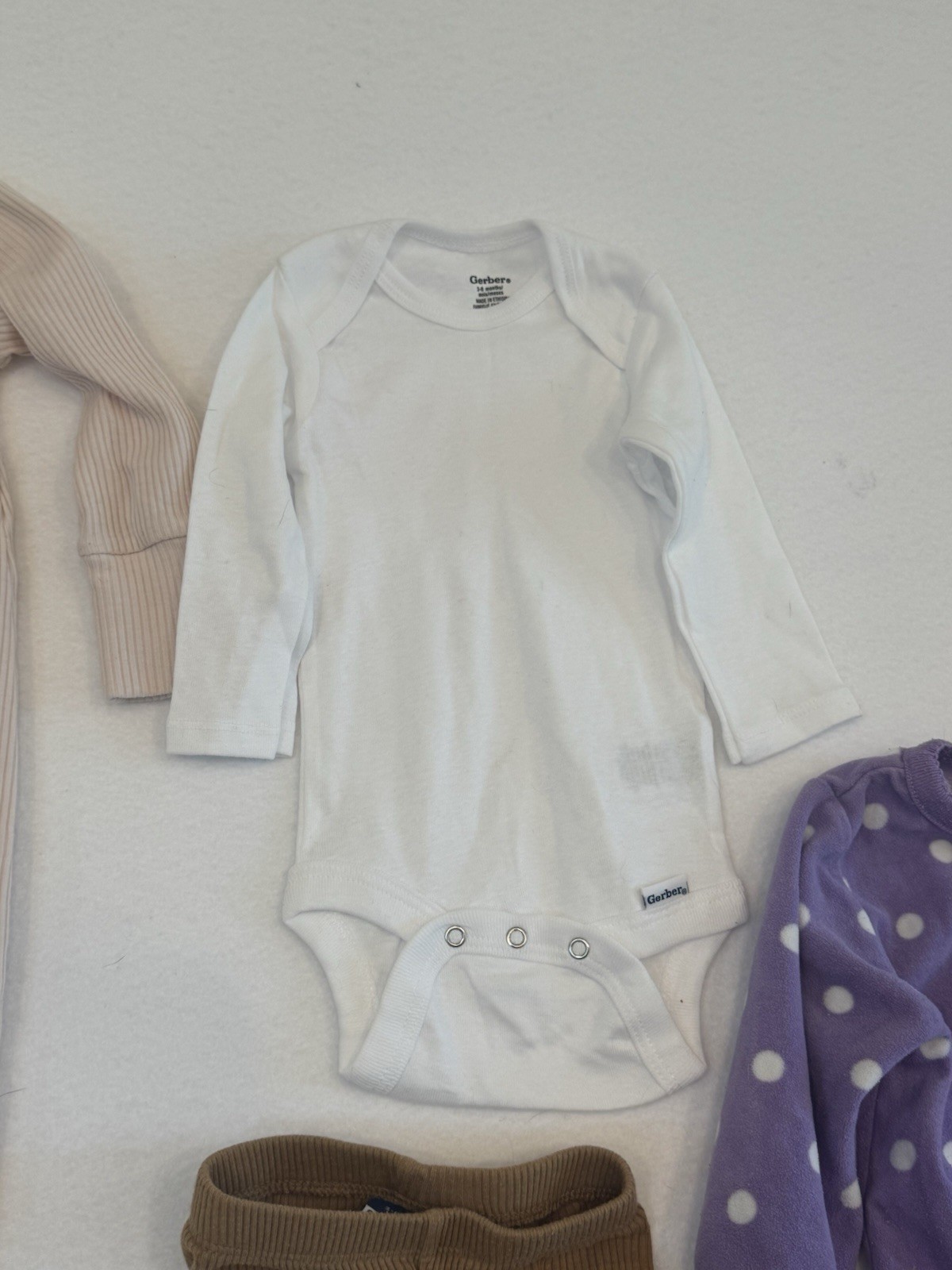 Baby girls clothes lot sizes 3-24 months (26 Items)