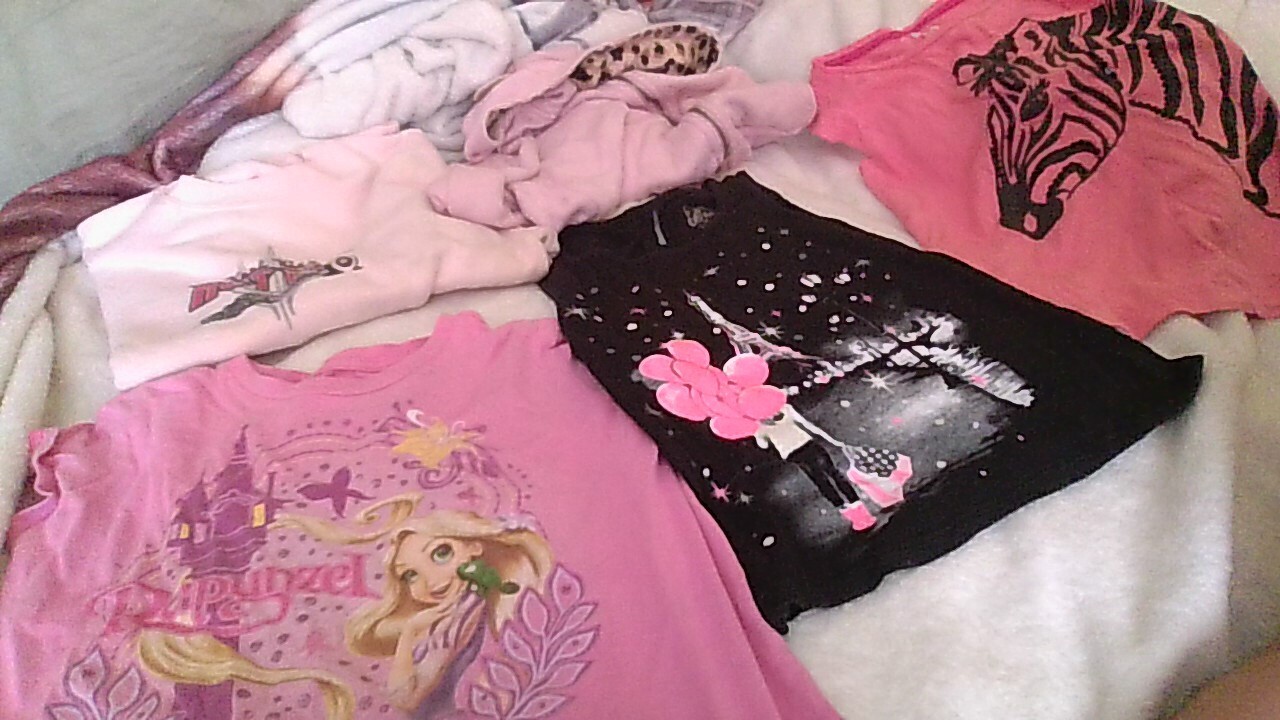 Girls Clothes: 2 5/6 Tanktops/2 6/7 Sweaters/1 M T-Shirt Varied Brands *FLAWS*