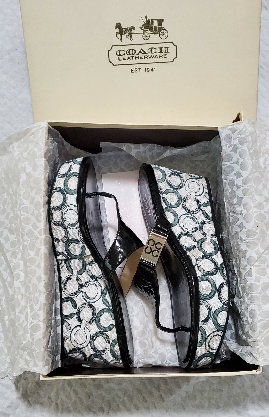 NEW COACH JAN*CRINKLE BLACK PATENT OPTICAL ART JACQUARD THONG WEDGE SANDAL 8.5M