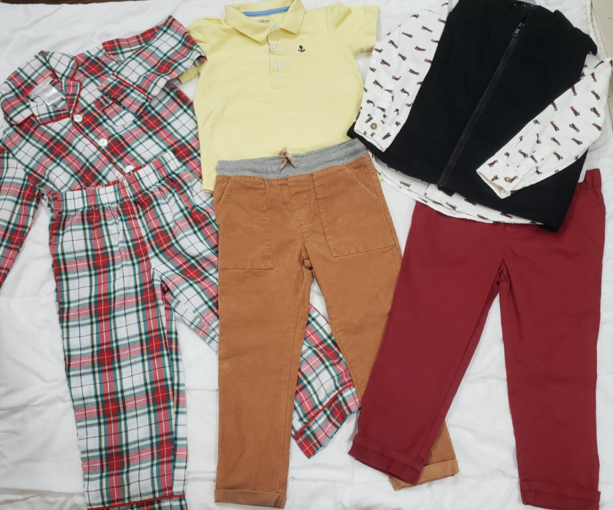 LOT OF 7 BOYS ASSORTED CLOTHING Size 4T / 4 ( 1 new) Tommy Bahamas, Okie Dokie