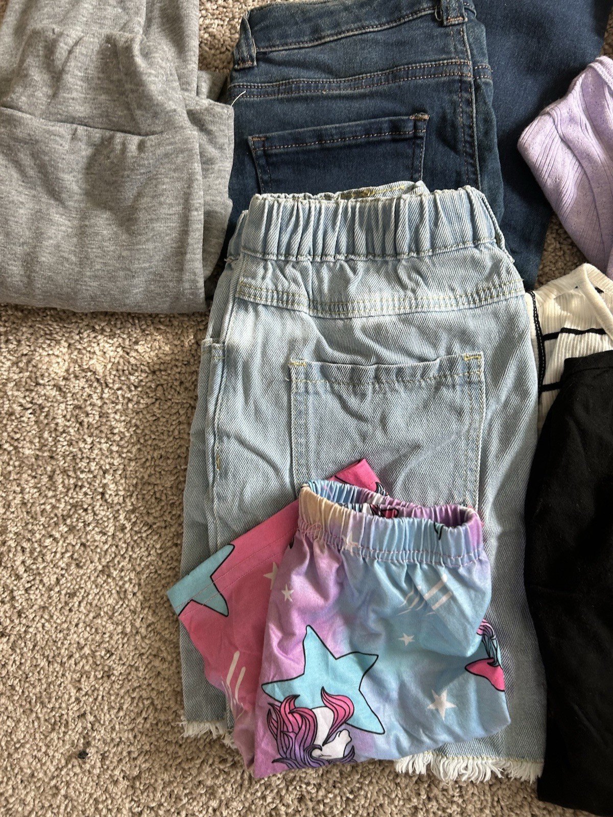 Lot of 42 Mixed Fall, Winter, Spring Clothing Girl&rsquo;s Sz Medium M 7-8Y 8-10 10-12