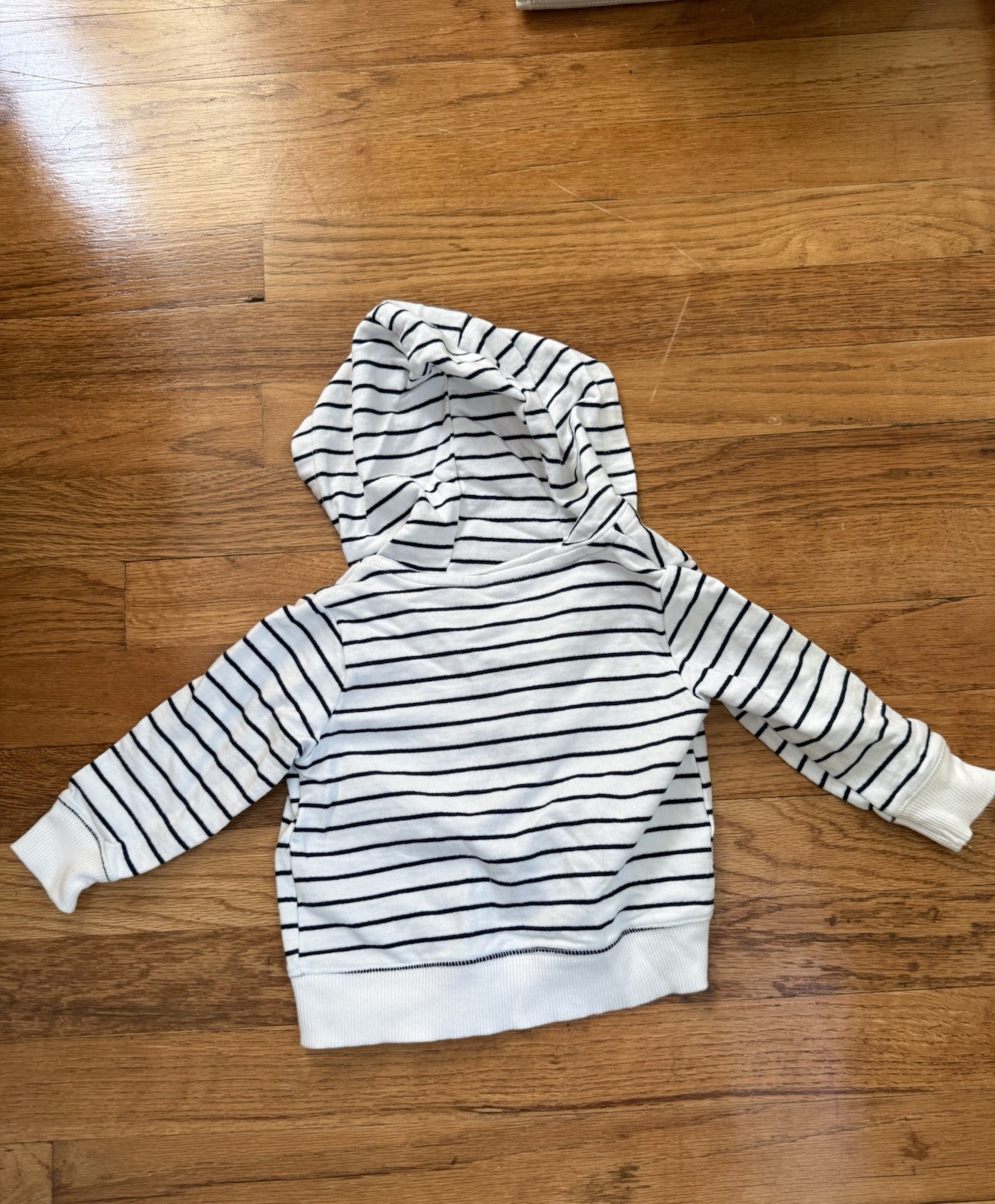 Baby Boy Lot Size 6-9 Months 4 Pieces Mixed Brands EUC Carters/Osh Kosh