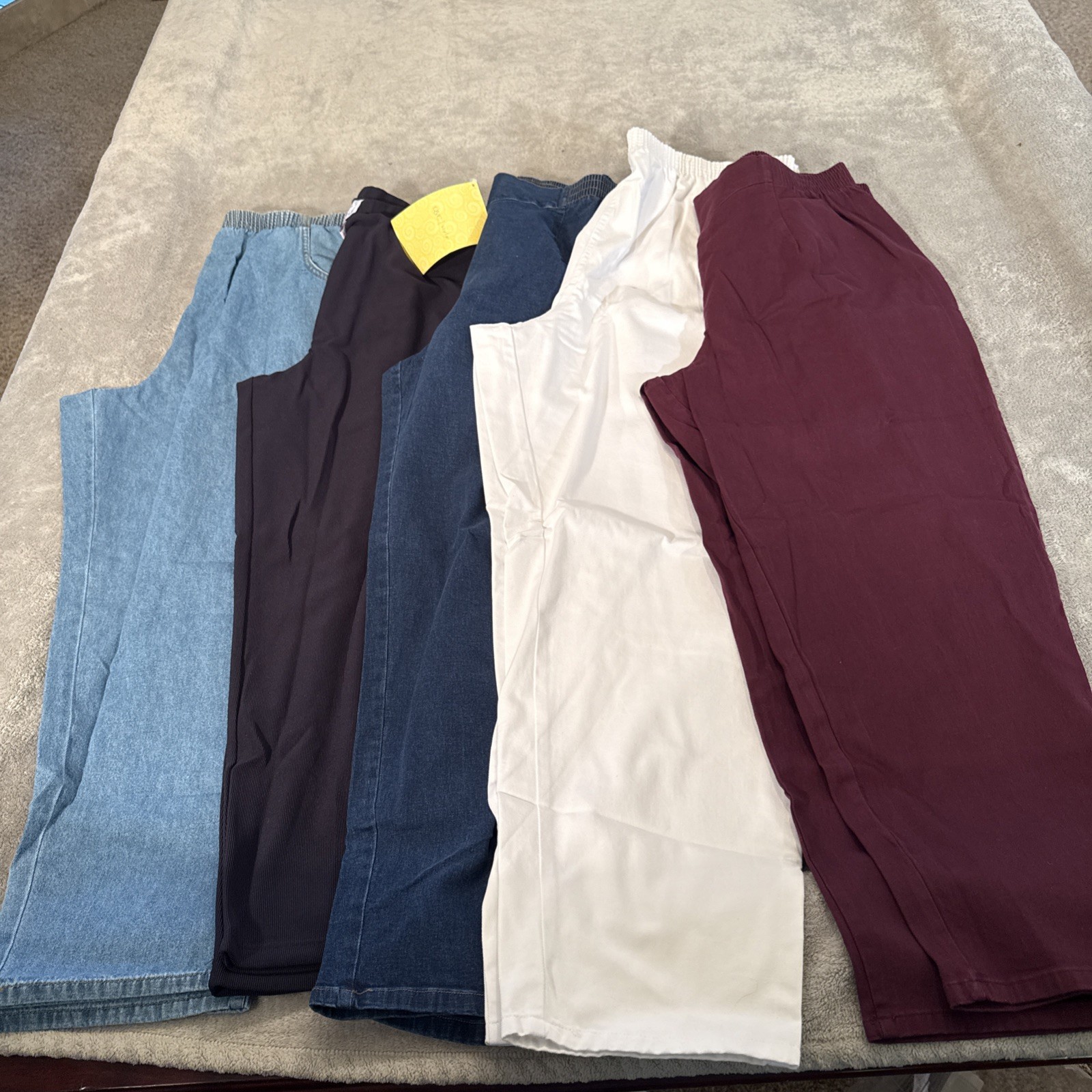 5Pc 2X Delta Burke Pants Plus 2X All NWT LOT: (2) Jeans, Black, White & Purple