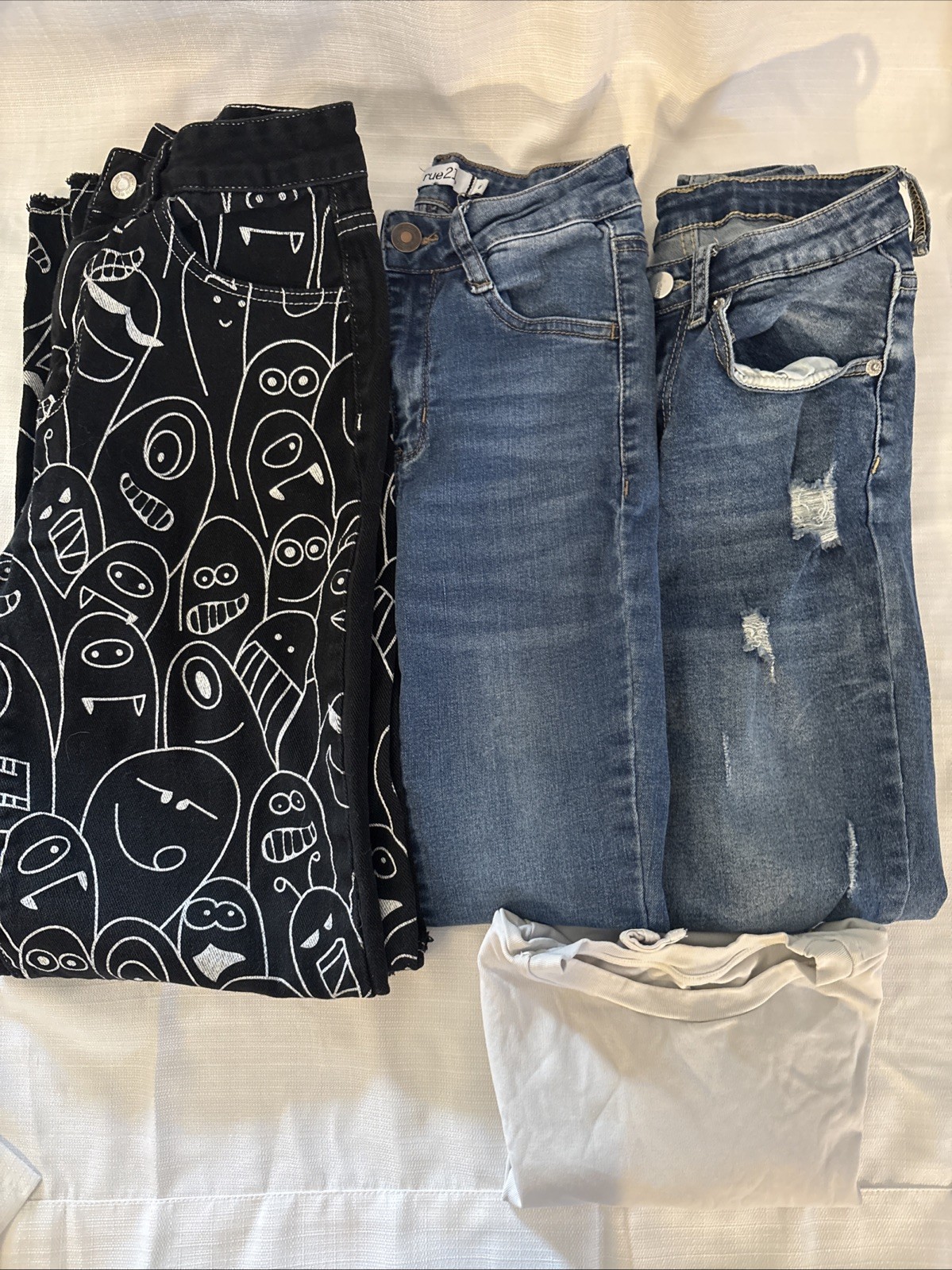 SALE 💲 Lot Of Women’s Juniors Pants – Size XS EXTRA SMALL Jeans, Bodysuit Bonus