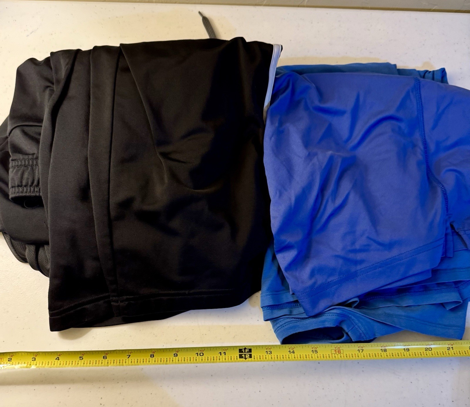 Men’s Lot of 4 – Adidas, Nike, Reebok, OKC Dri-Fit Shorts, Sweatpants & T-Shirt