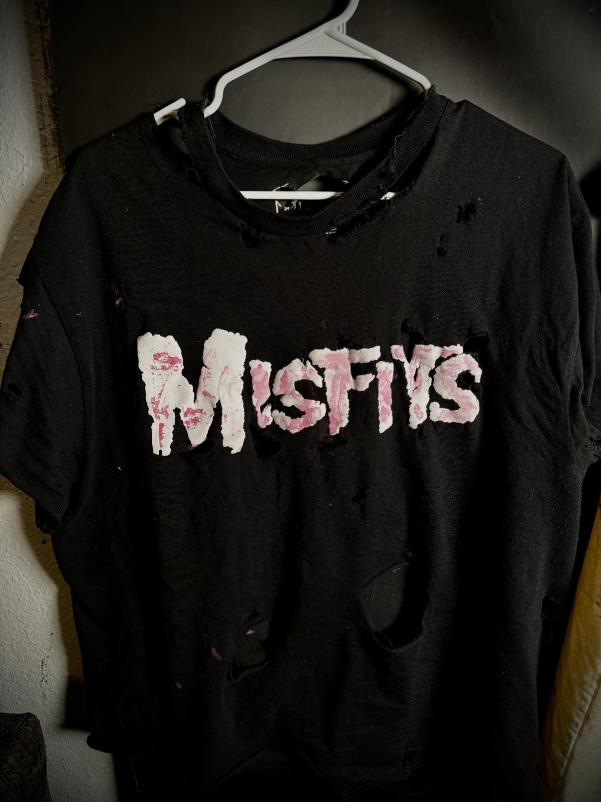Misfits Band Graphic Print T-Shirt Unisex Adult L Cotton Black White Pink