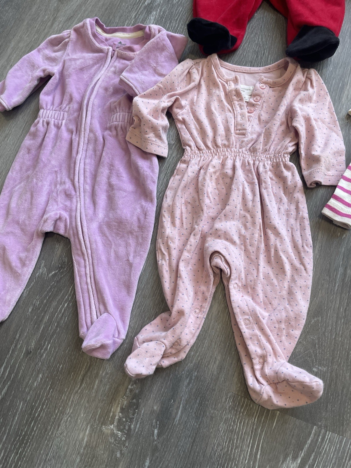 Lot Of Girls Clothes Carter’s Etc Size 0-3 Months