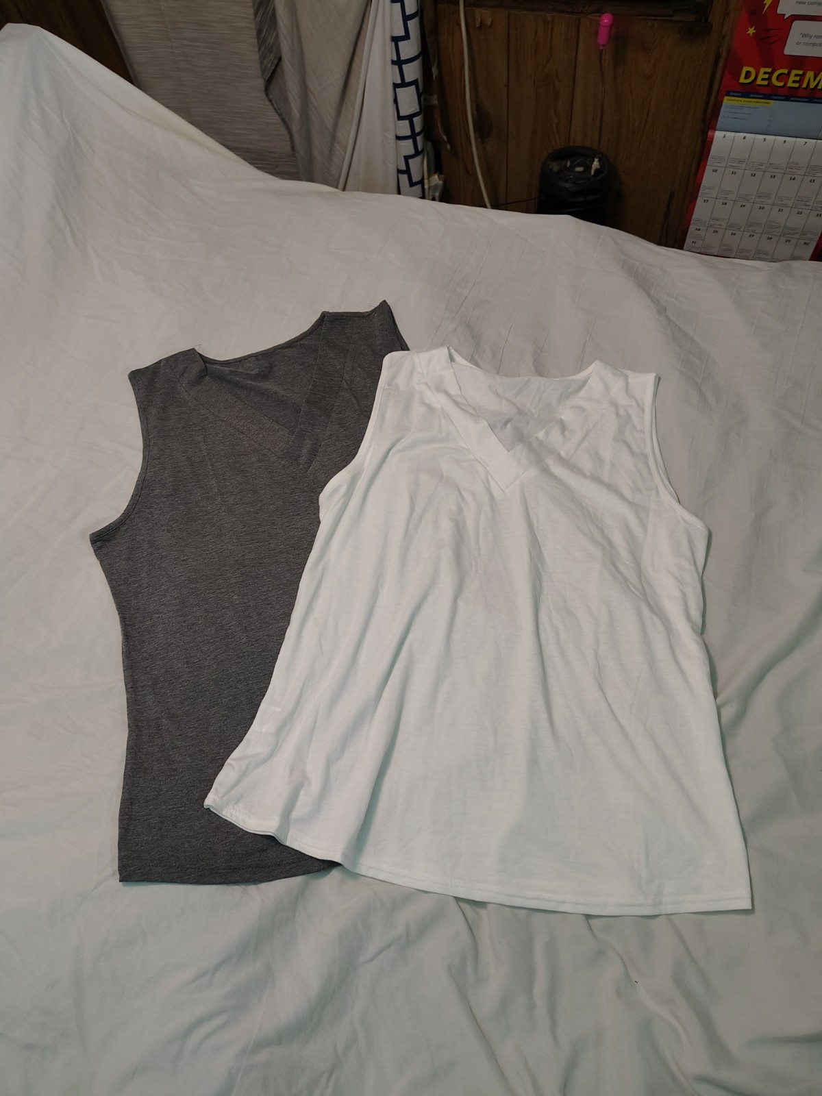 Lot Of 2 Size XL V-Neck Tank Tops