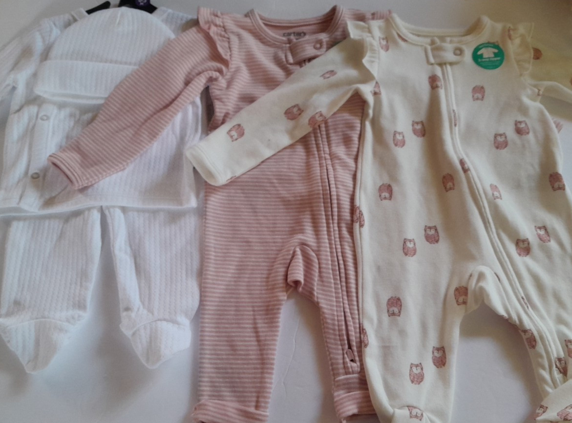 Carter&rsquo;s Gerber Baby Girl 0-3 Months Sleeper Bodysuit Outfit Lot of 3 Pink White