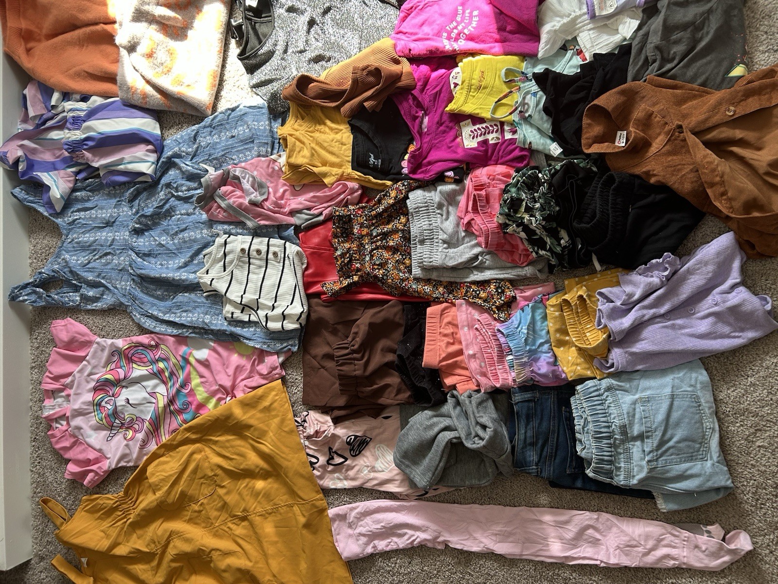 Lot of 42 Mixed Fall, Winter, Spring Clothing Girl&rsquo;s Sz Medium M 7-8Y 8-10 10-12