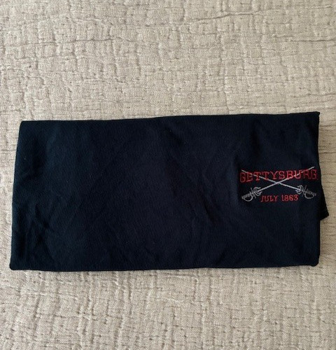 2017 GETTYSBURG NWT XL CAP W/FLAG PIN; NWOT XL NAVY BLUE COTTN T-SHIRT ORIG. OWN