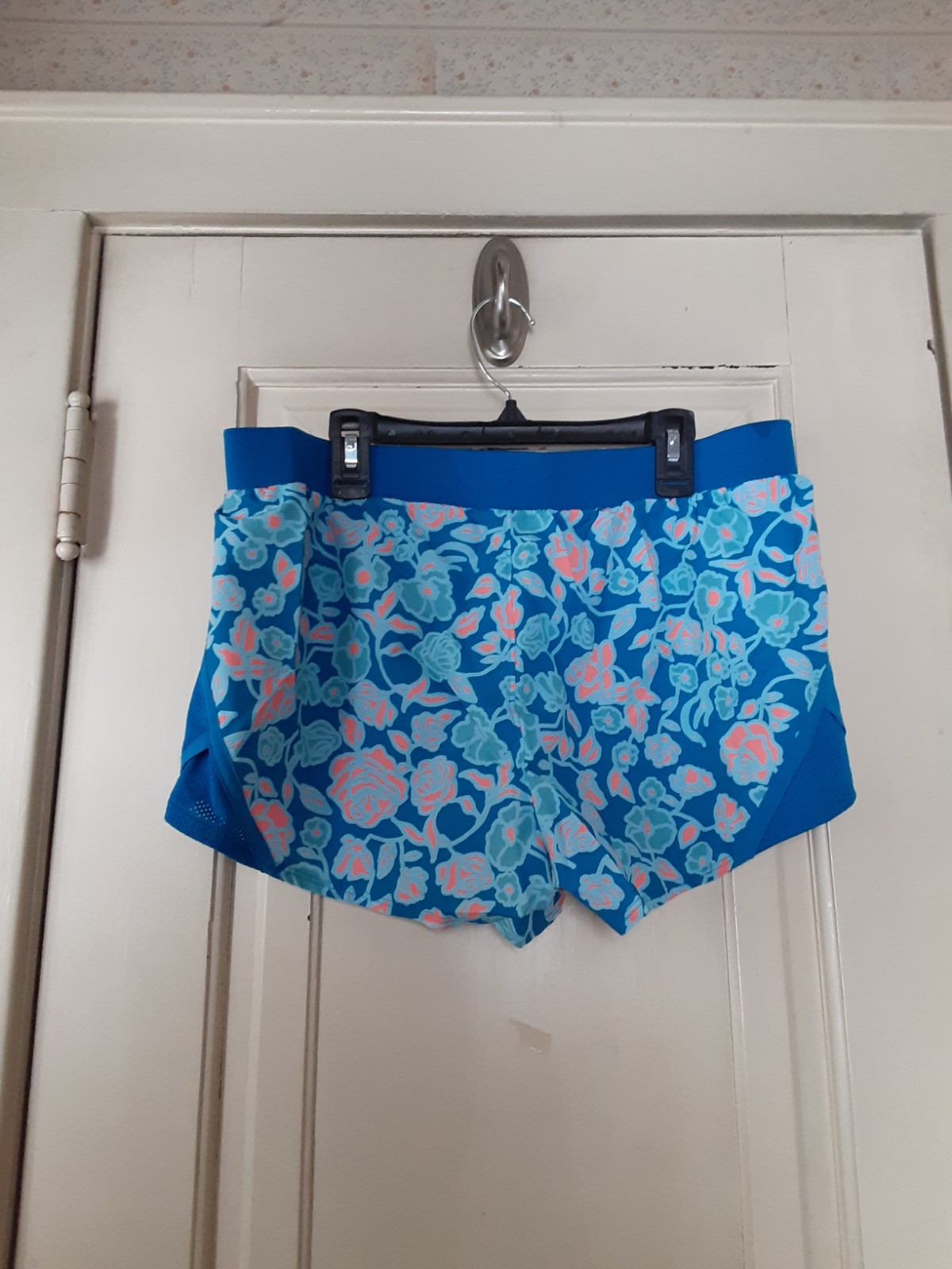 Under Armour Youth Girls Lot Size YXL NEW WITH TAGS (3 Pair Shorts/ 2 Tank Tops)