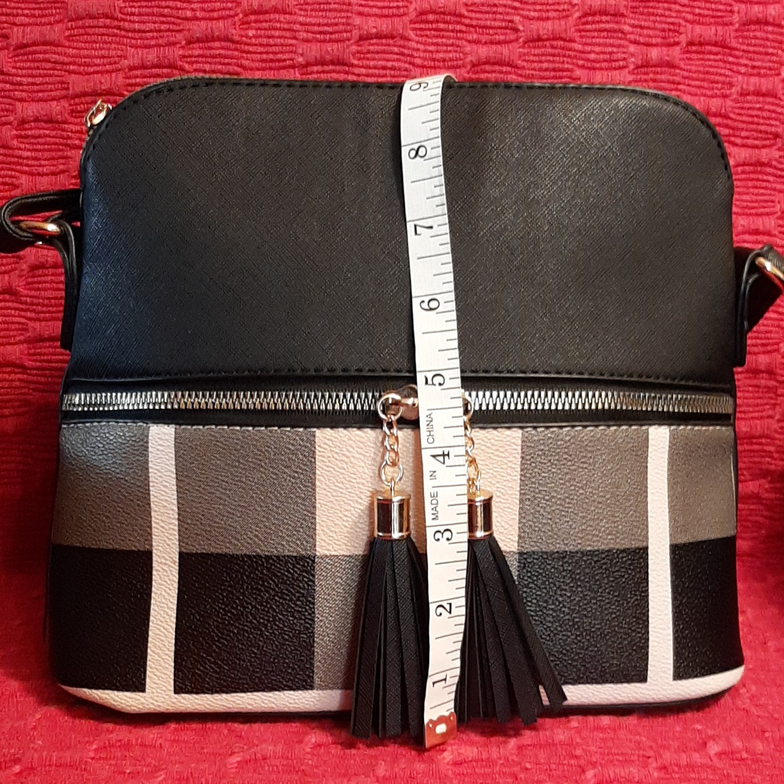 Dana Buchman,Vera Wang, Clutch, Multicolor Faux Leather Bags 4 Lot.